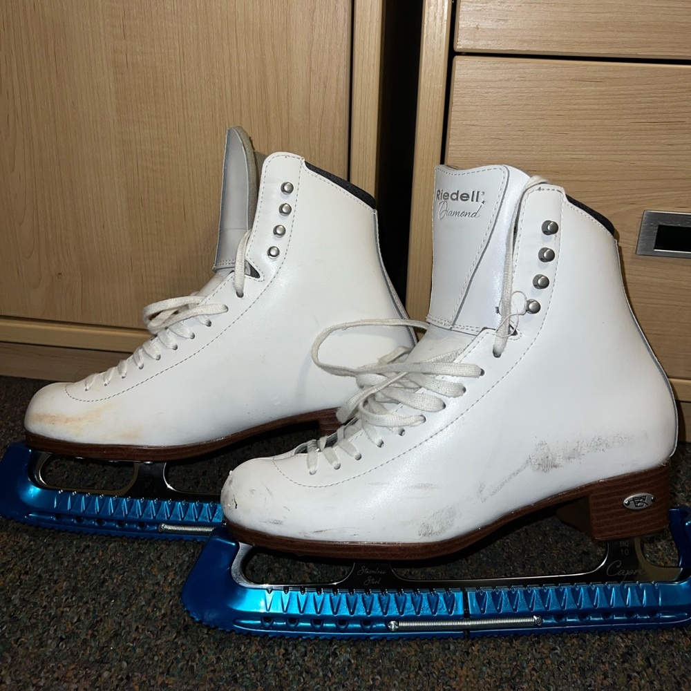 Riedell Diamond 133 figure skates size 6 1/2